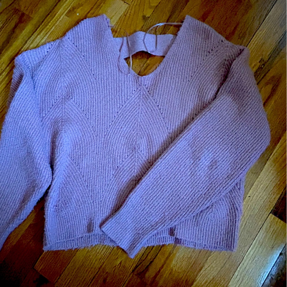 Cute crop sweater!